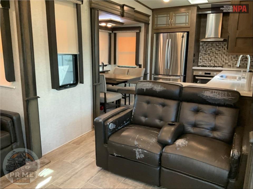 2019 Keystone Rv M-3701 LK - MONTANA 20TH ANNIVERSARY FIFTH WHEEL SERIES — фото 7