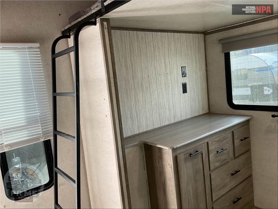 2021 Salem By Forest River M-353BED - HEMISPHERE FIFTH WHEEL SERIES — фото 14
