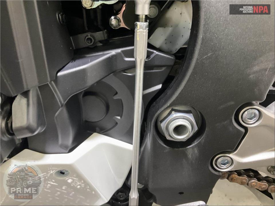 2025 Honda CBR1000RR — фото 10