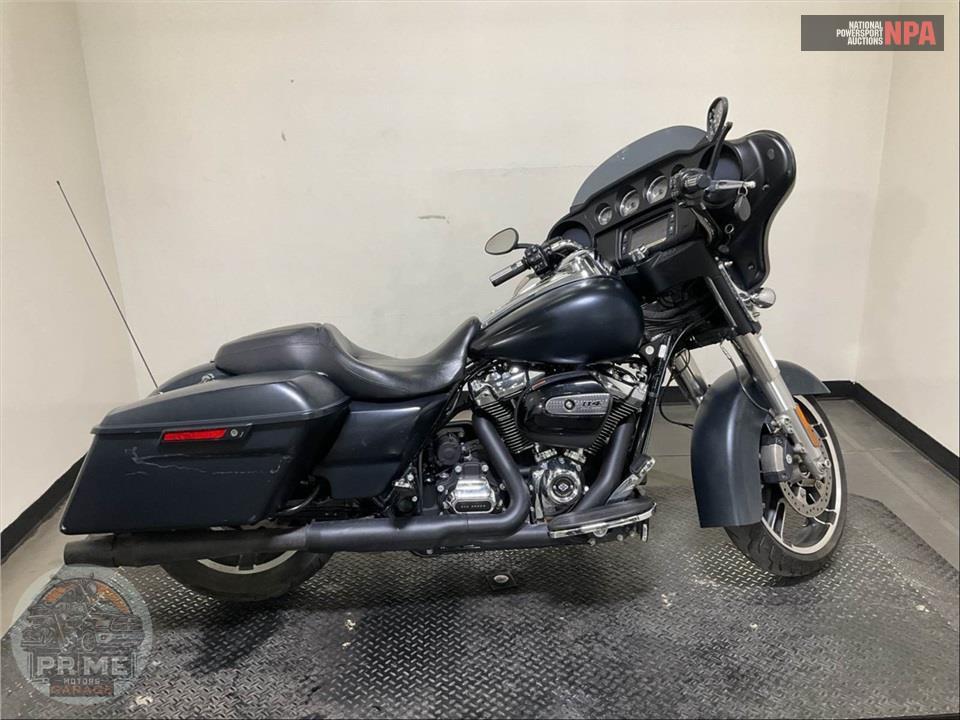 2017 Harley-Davidson FLHXS STREET GLIDE SPECIAL — фото 1