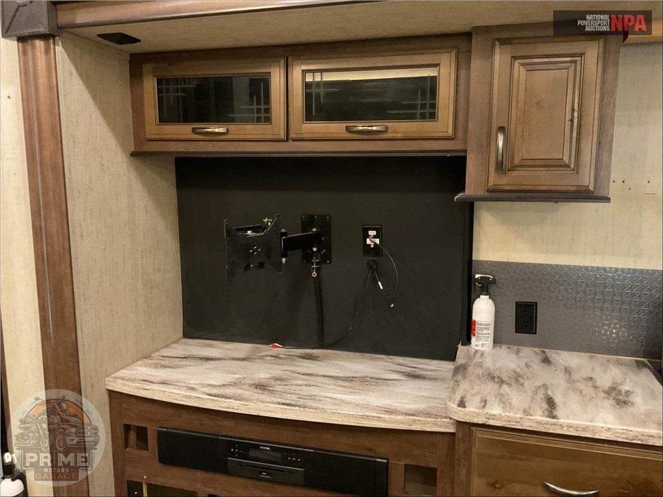 2018 Sandpiper By Forest River M-383RBLOK - FIFTH WHEEL SERIES — фото 25