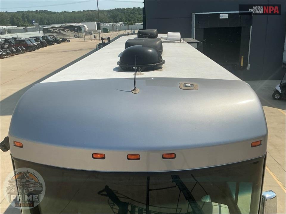 2012 Winnebago M-36M-CUMMINS 360HP - JOURNEY SERIES — фото 33