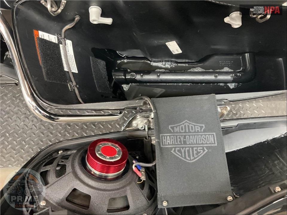 2019 Harley-Davidson FLHTK ULTRA LIMITED — фото 21