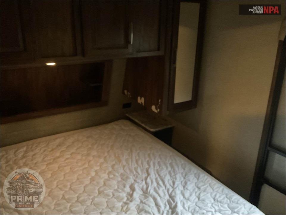 2017 Keystone Rv M-28 RLSWE - COUGAR SERIES — фото 16
