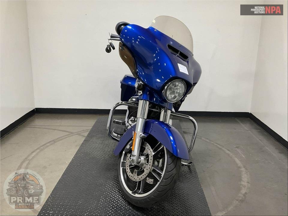 2017 Harley-Davidson FLHXS STREET GLIDE SPECIAL — фото 2