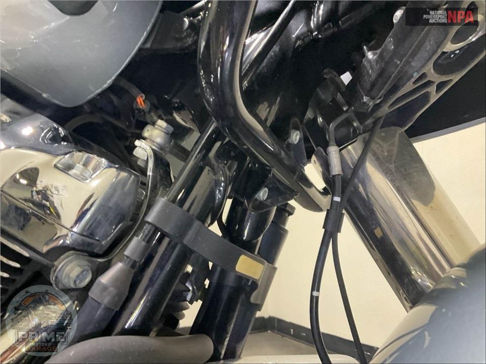 2025 Harley-Davidson FLTRX ROAD GLIDE — фото 11