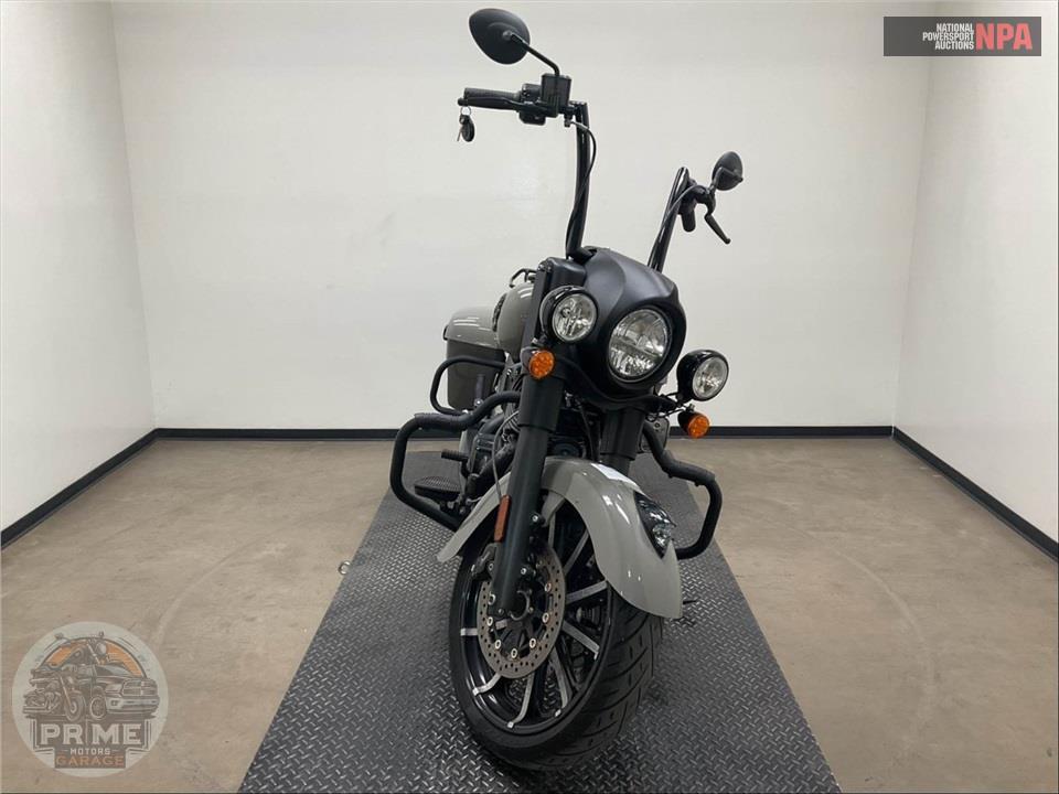 2022 Indian Motorcycle SPRINGFIELD DARK HORSE — фото 2