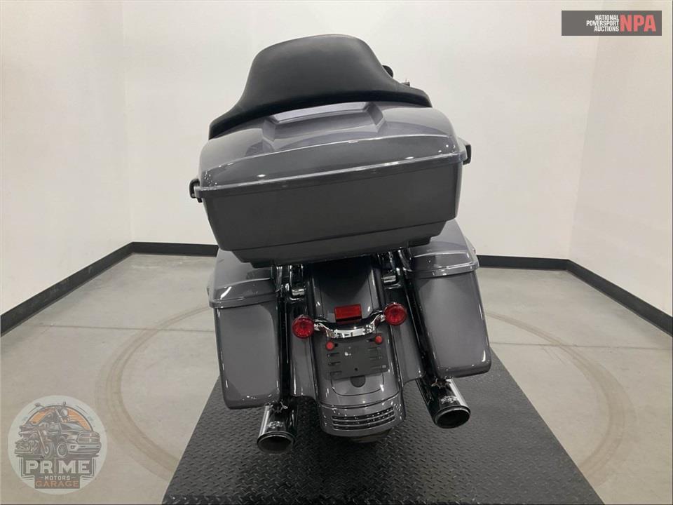 2015 Harley-Davidson FLHXS STREET GLIDE SPECIAL — фото 4