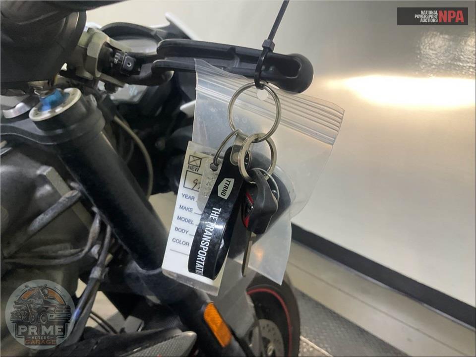 2020 Triumph SPEED TRIPLE RS — фото 11