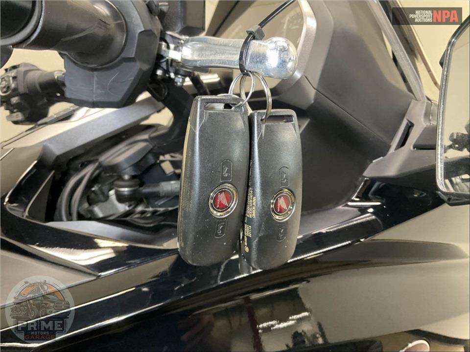 2023 Honda GL1800D GOLDWING TOUR DCT — фото 10
