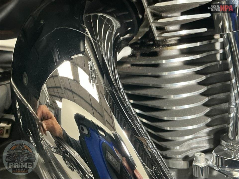2016 Harley-Davidson FLTRUSE CVO ROAD GLIDE ULTRA — фото 8