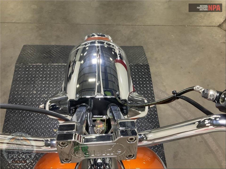 2014 Harley-Davidson FLHR ROAD KING — фото 33