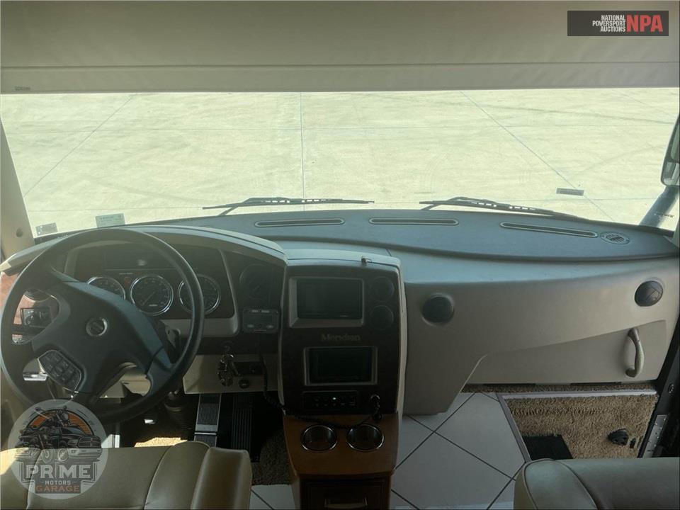2012 Winnebago M-36M-CUMMINS 360HP - JOURNEY SERIES — фото 15
