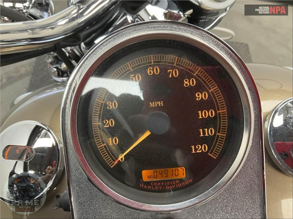 2005 Harley-Davidson FLHRCI ROAD KING CLASSIC — фото 5