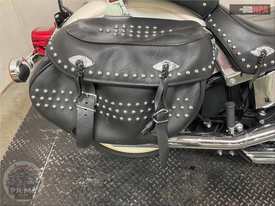 2014 Harley-Davidson FLSTC HERITAGE SOFTAIL CLASSIC — фото 21