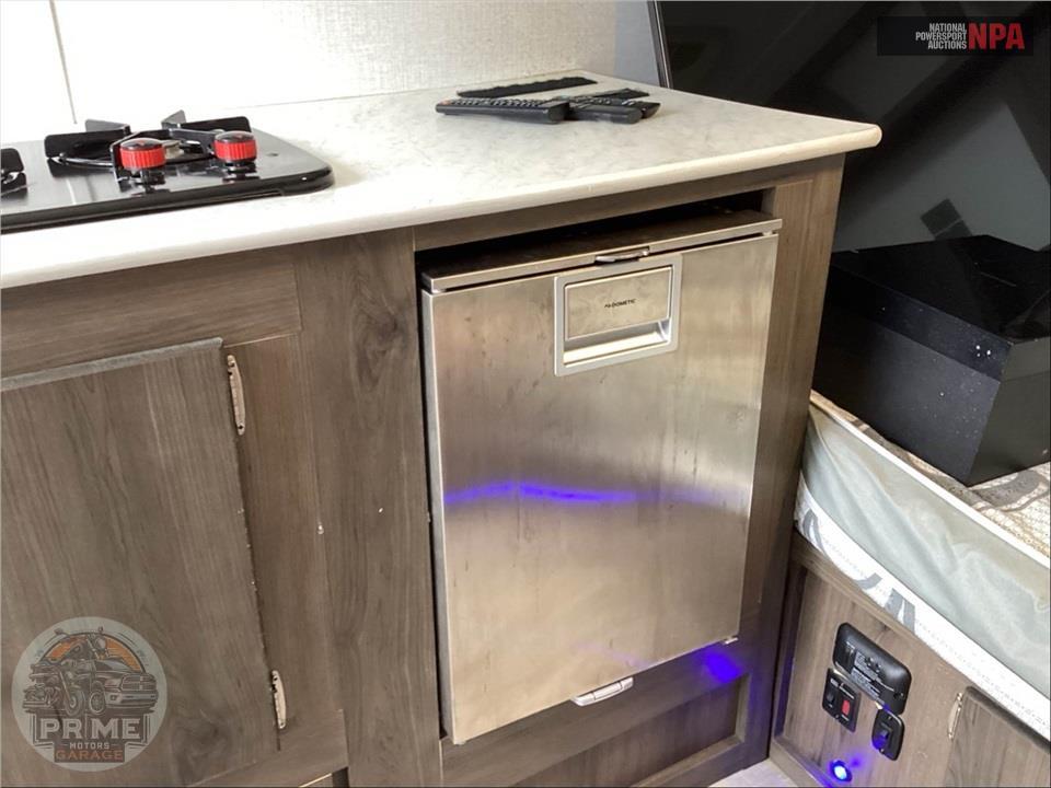 2023 Coachmen By Forest River M-12.0TD XL - CLIPPER SERIES — фото 17