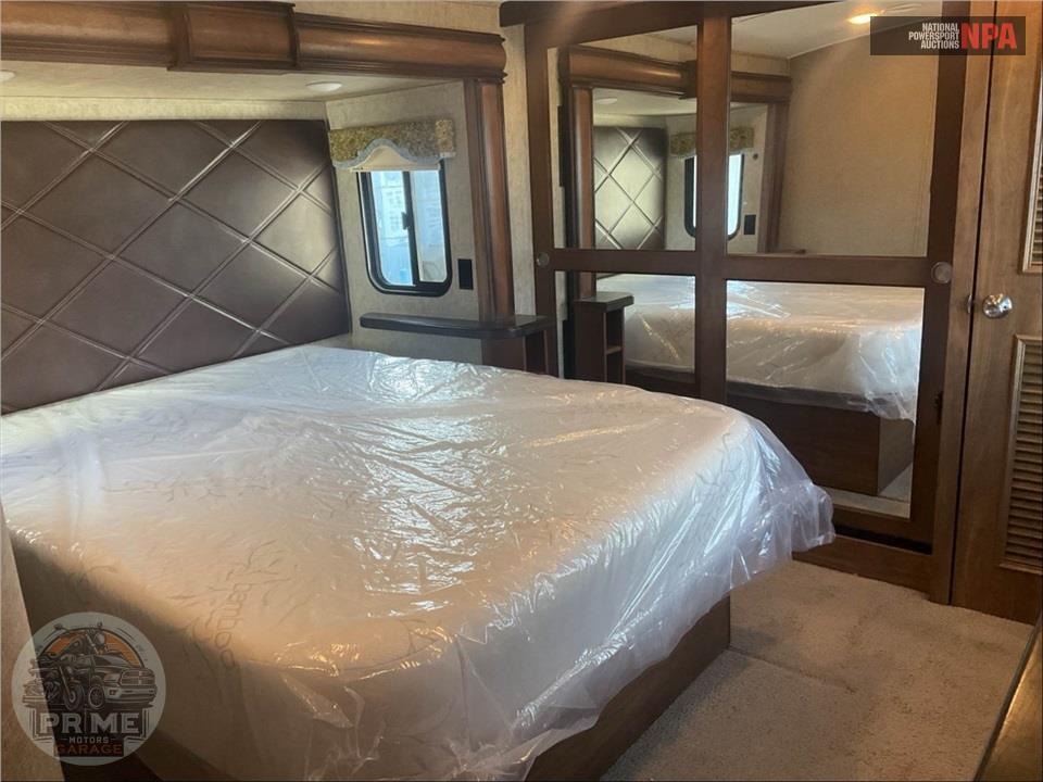 2017 Keystone Rv M-3160 RL MONTANA FIFTH WHEEL SERIES — фото 10