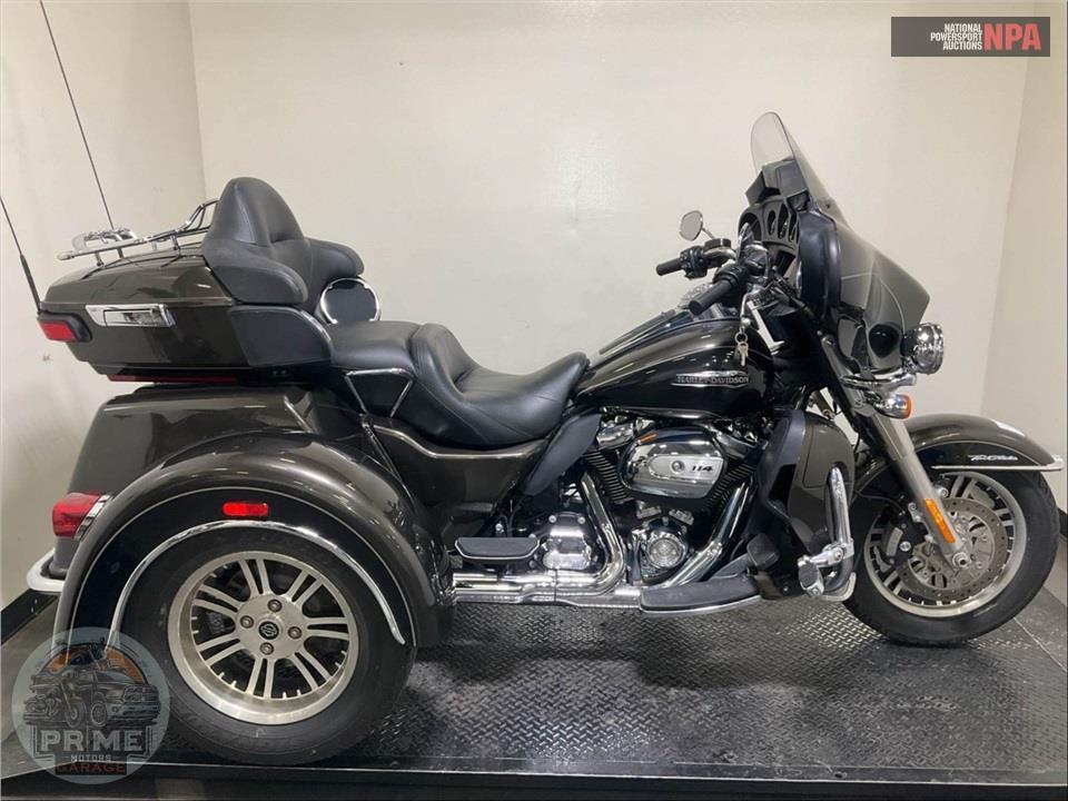 2020 Harley-Davidson FLHTCUTG TRI GLIDE ULTRA — фото 1