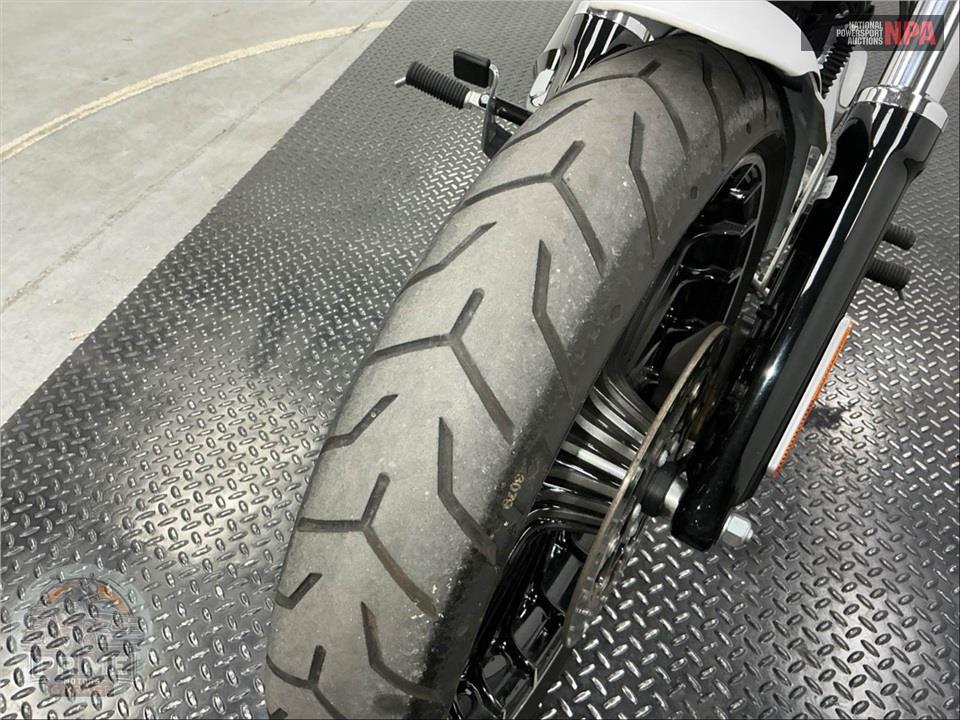 2017 Harley-Davidson FXSB BREAKOUT — фото 21