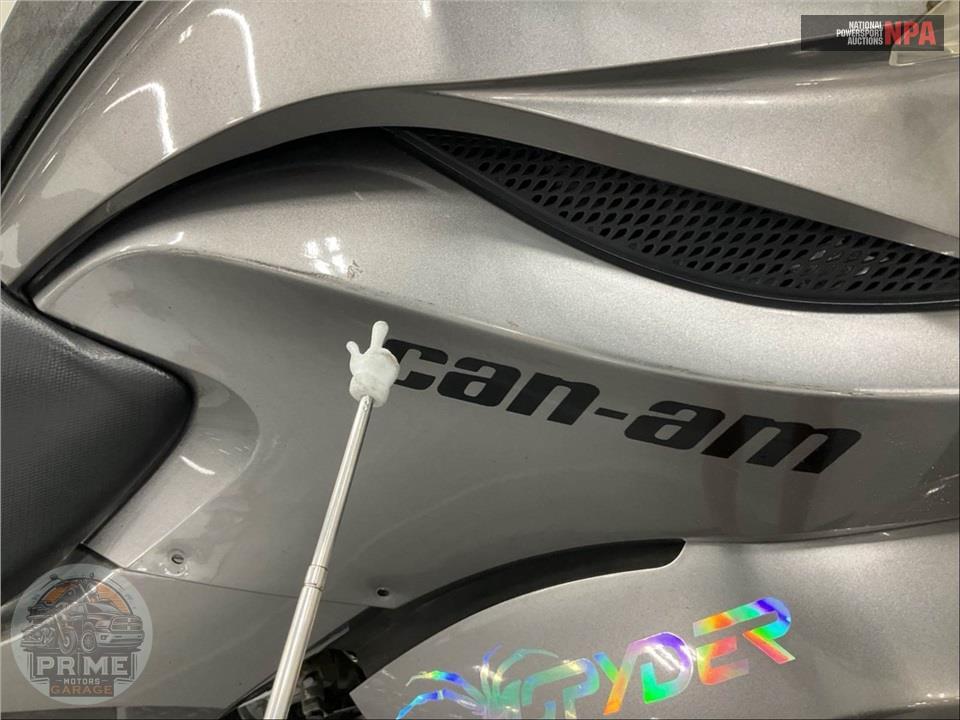 2013 Can-Am SPYDER RS SE5 — фото 19