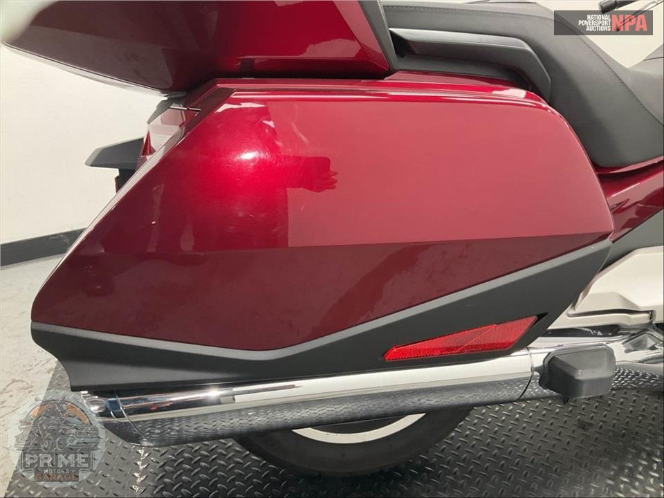 2018 Honda GL1800 GOLDWING TOUR (RED) — фото 20