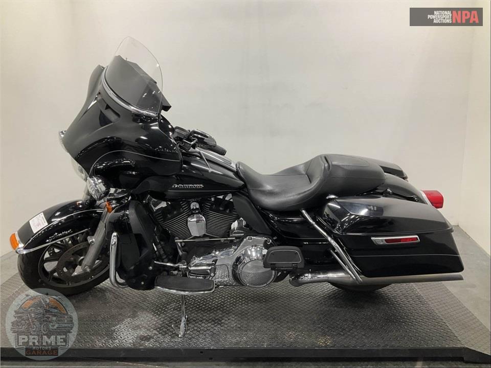 2016 Harley-Davidson FLHTK ELECTRA GLIDE ULTRA LIMITED — фото 3