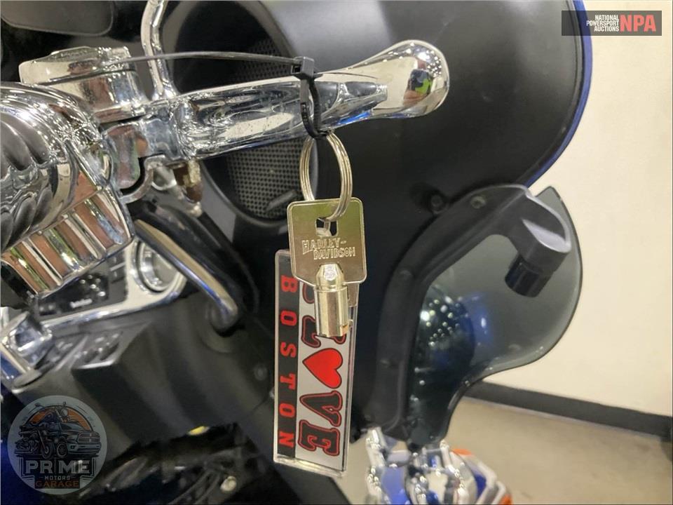 2010 Harley-Davidson FLHTCU ULTRA CLASSIC ELECTRA GLIDE — фото 10