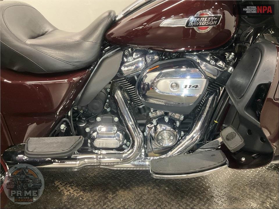 2022 Harley-Davidson FLHTCUTG TRI GLIDE ULTRA CLASSIC — фото 11