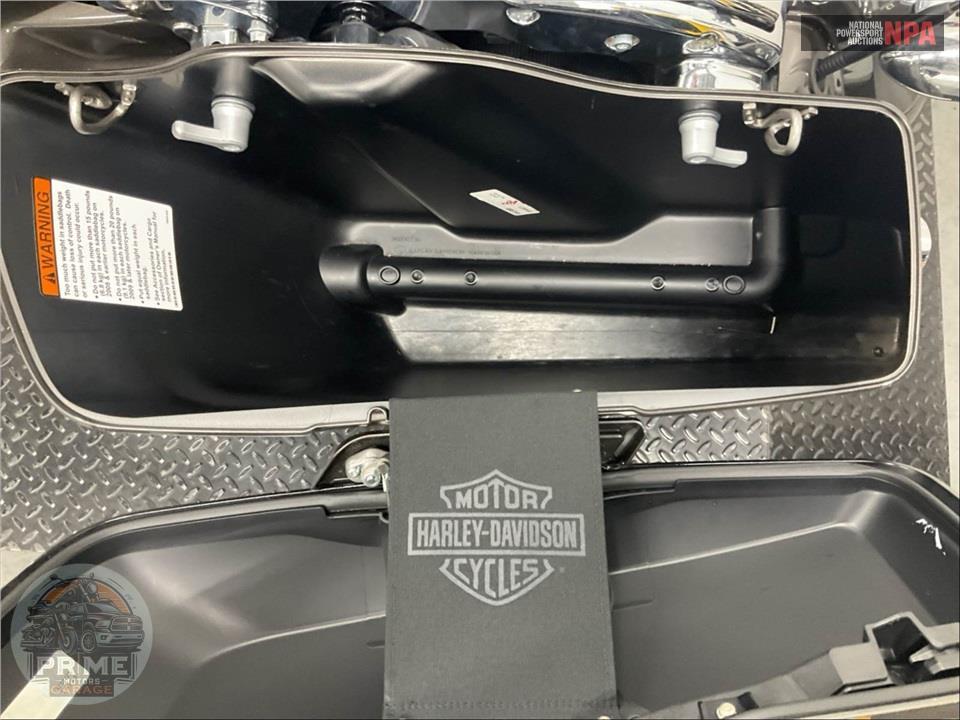 2023 Harley-Davidson FLTRXS ROAD GLIDE SPECIAL — фото 16