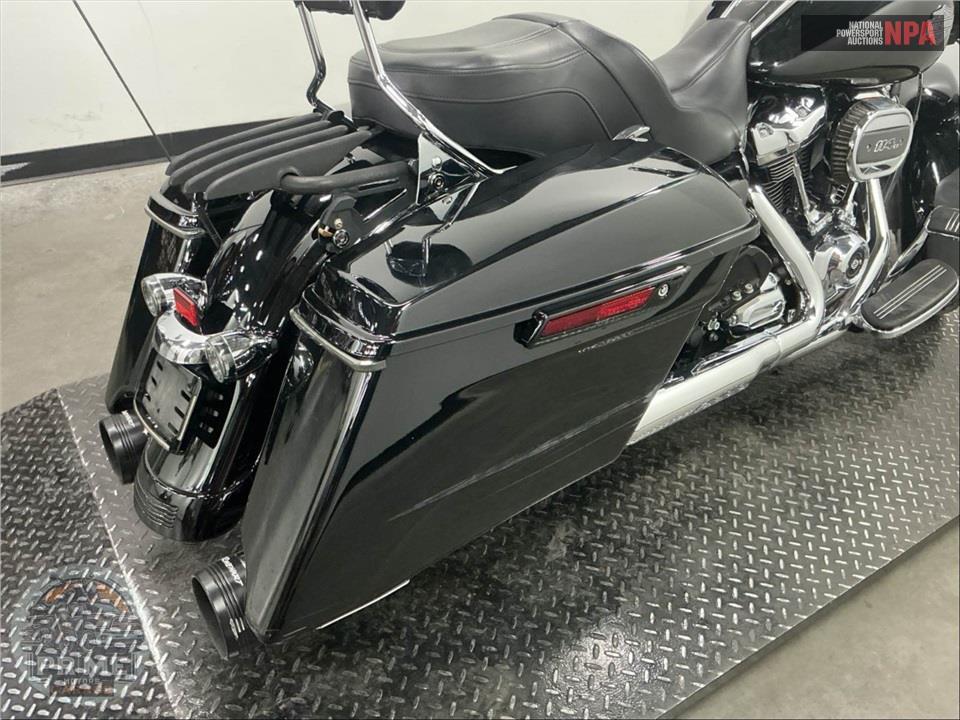2022 Harley-Davidson FLHXS STREET GLIDE SPECIAL — фото 23