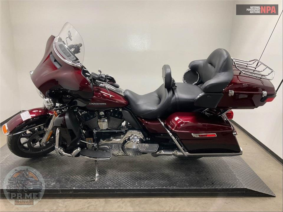 2015 Harley-Davidson FLHTK ELECTRA GLIDE ULTRA LIMITED — фото 3