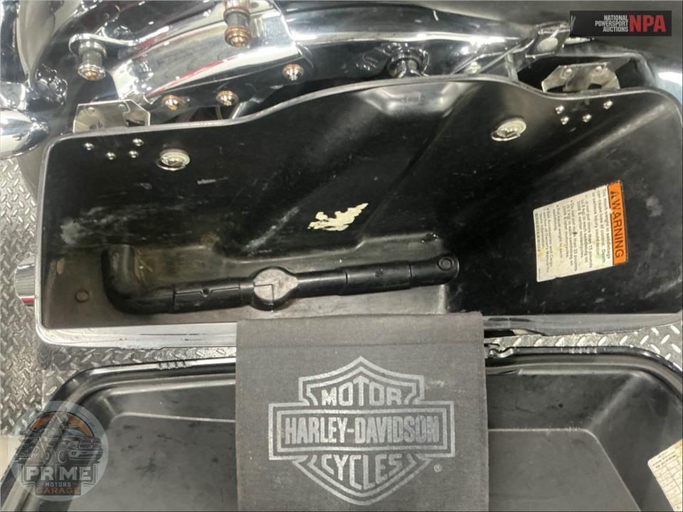 2013 Harley-Davidson FLHX STREET GLIDE — фото 24