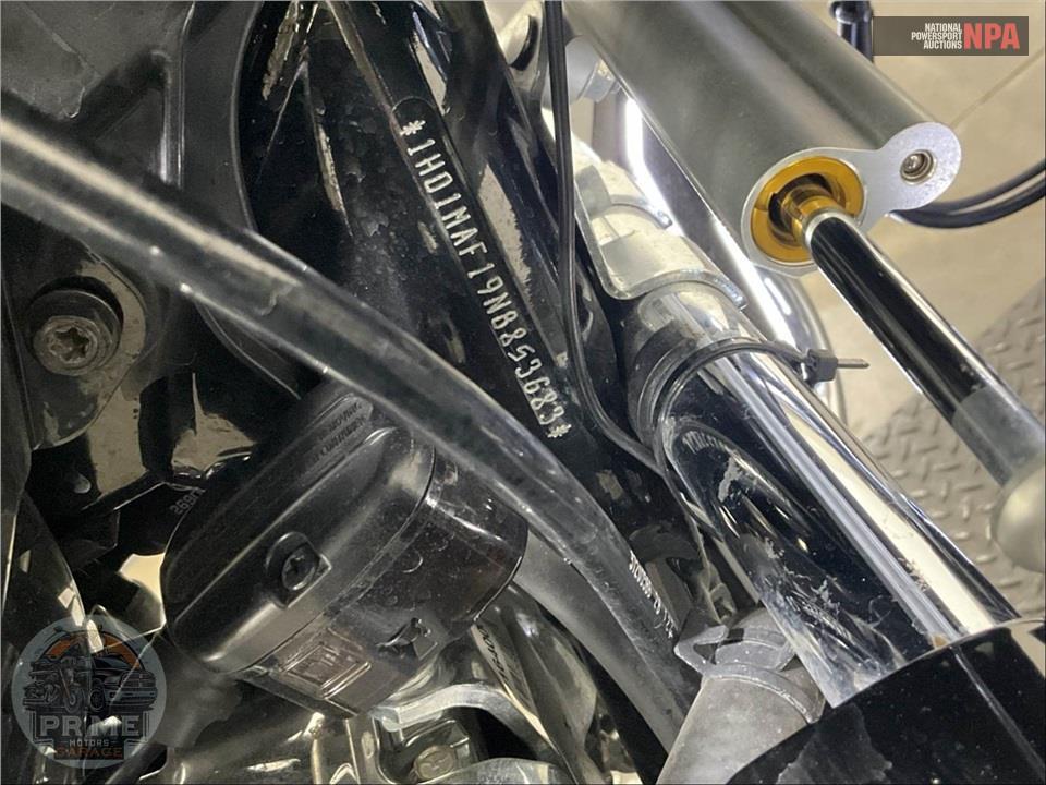 2022 Harley-Davidson FLHTCUTG TRI GLIDE ULTRA CLASSIC — фото 39
