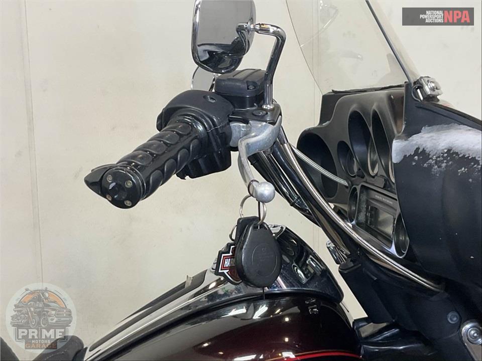 2011 Harley-Davidson FLHTCUTG TRIGLIDE UL CLSC — фото 11