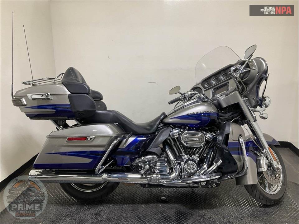 2017 HARLEY-DAVIDSON FLHTKSE CVO ULTRA LIMITED