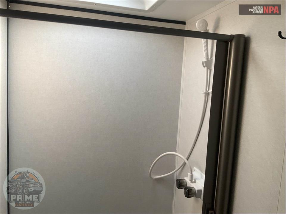 2025 Keystone Rv M-26 BX - COLEMAN LIGHT SERIES — фото 15