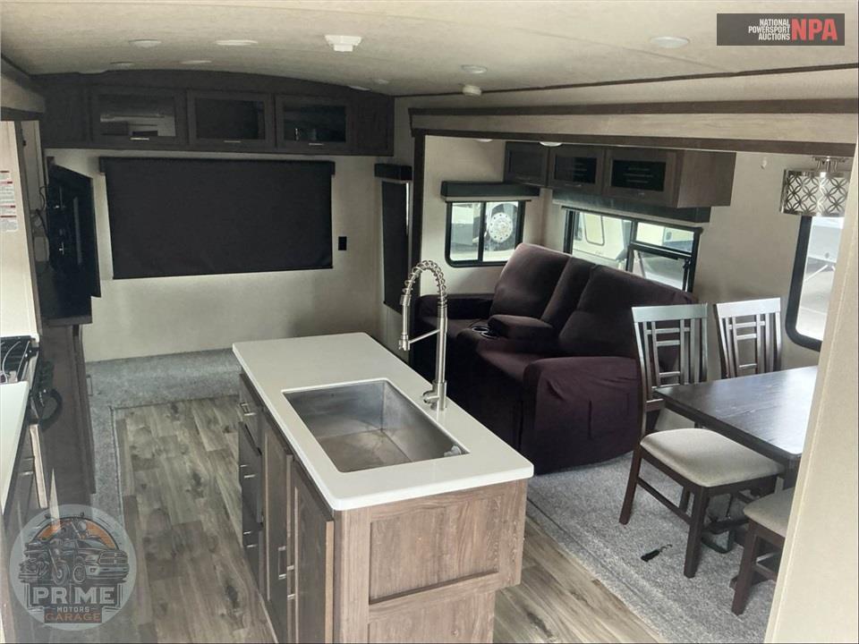 2018 Wildwood By Forest River M-272RL - HERITAGE GLEN LITE SERIES — фото 6