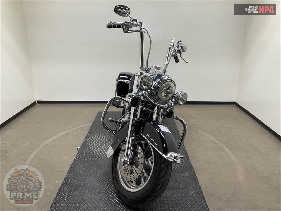 2006 Harley-Davidson FLHRCI ROAD KING CLASSIC — фото 2