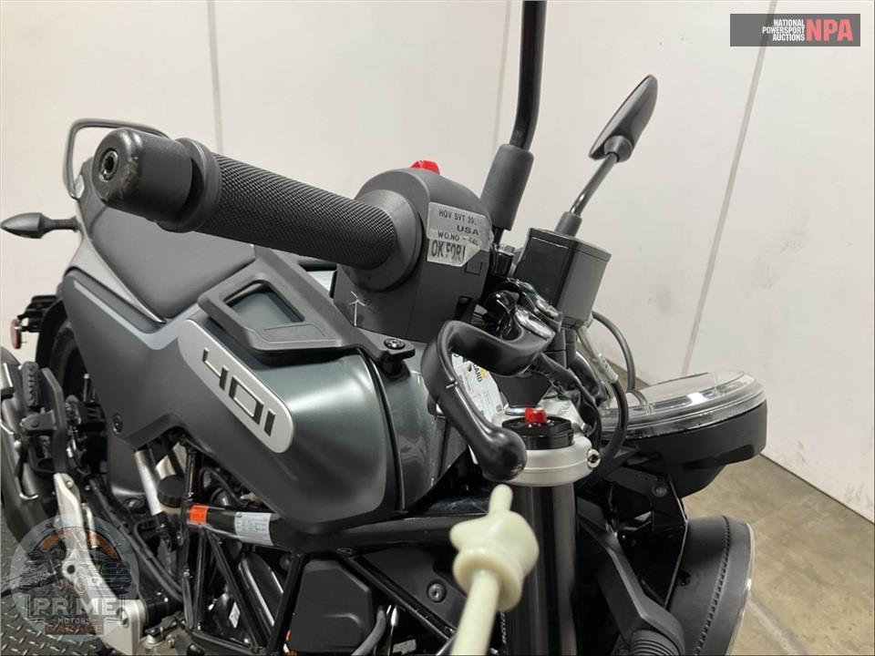 2020 Husqvarna SVARTPILEN 401 — фото 14
