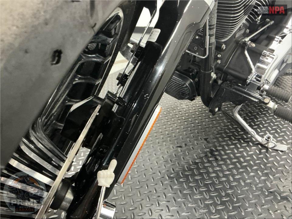 2017 Harley-Davidson FXSB BREAKOUT — фото 34