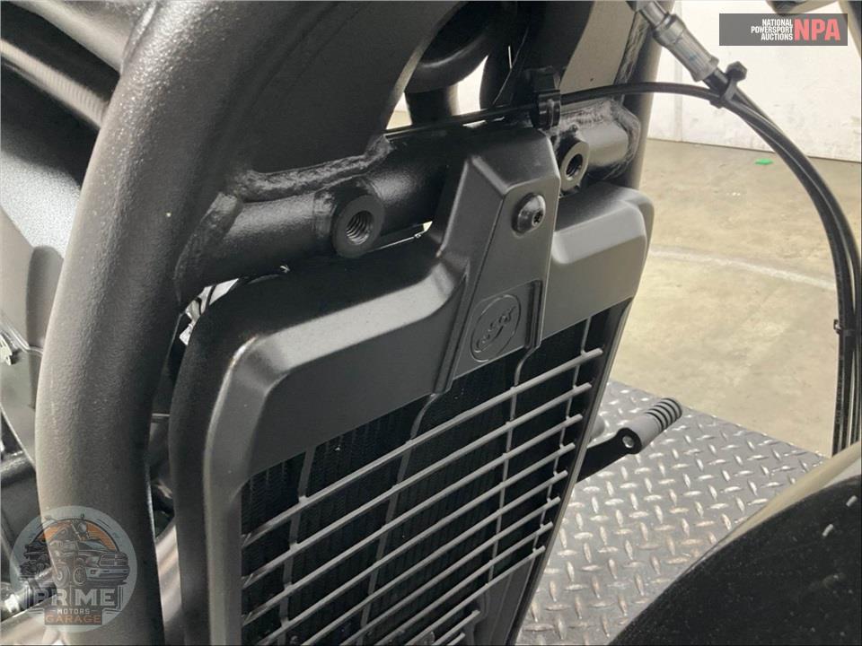 2025 Indian Motorcycle SCOUT BOBBER — фото 10
