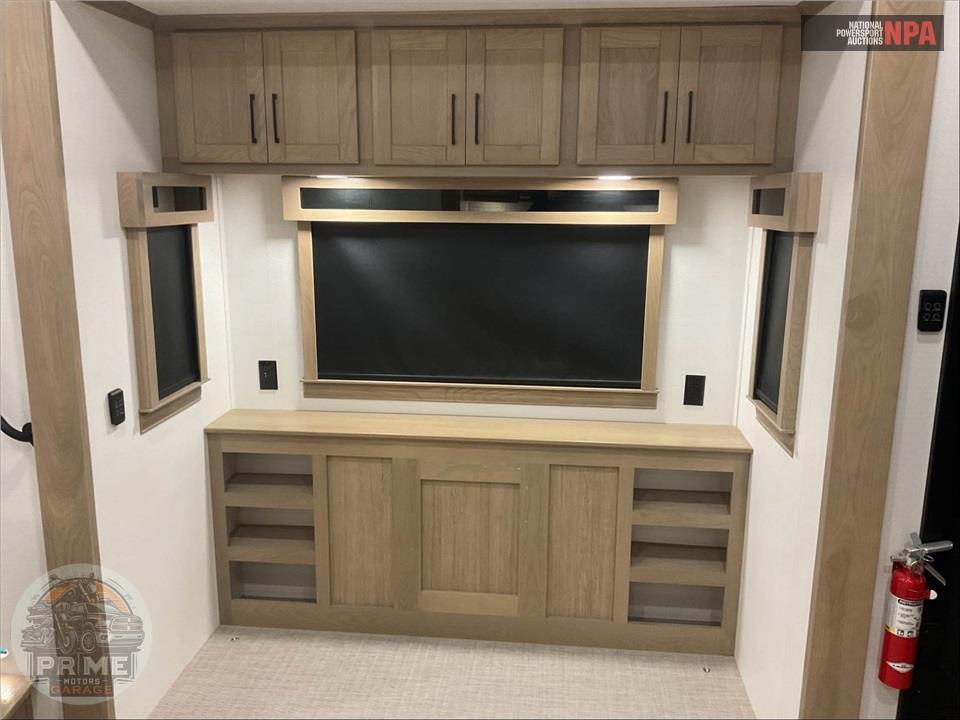 2024 Riverstone M-425FO - FIFTH WHEEL SERIES — фото 21