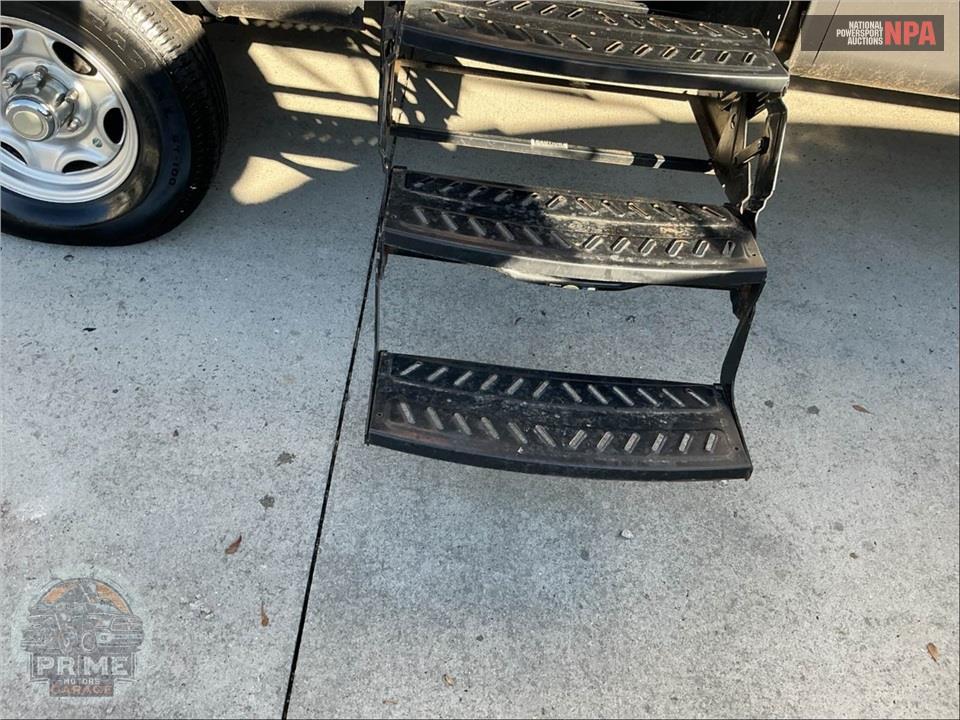 2019 Coachmen By Forest River M-39 FKTS - CATALINA DESTINATION SERIES — фото 39