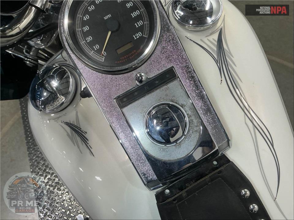 2001 Harley-Davidson FLSTCI HERITAGE SOFTAIL CLASSIC — фото 21