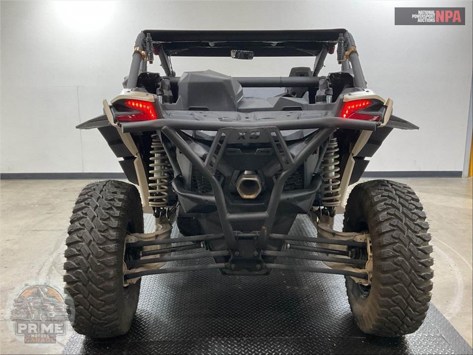 2021 Can-Am MAVERICK X3 DS TURBO (DESERT TAN & CARBON BLACK) — фото 4