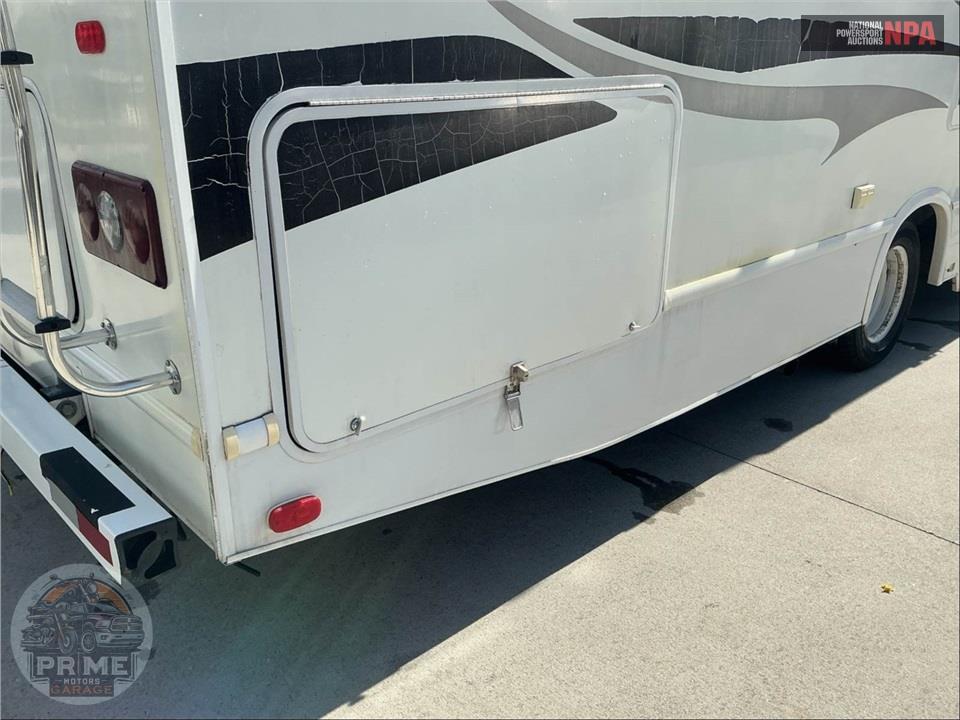 2012 Thor Motor Coach M-28A E350-V10 — фото 41