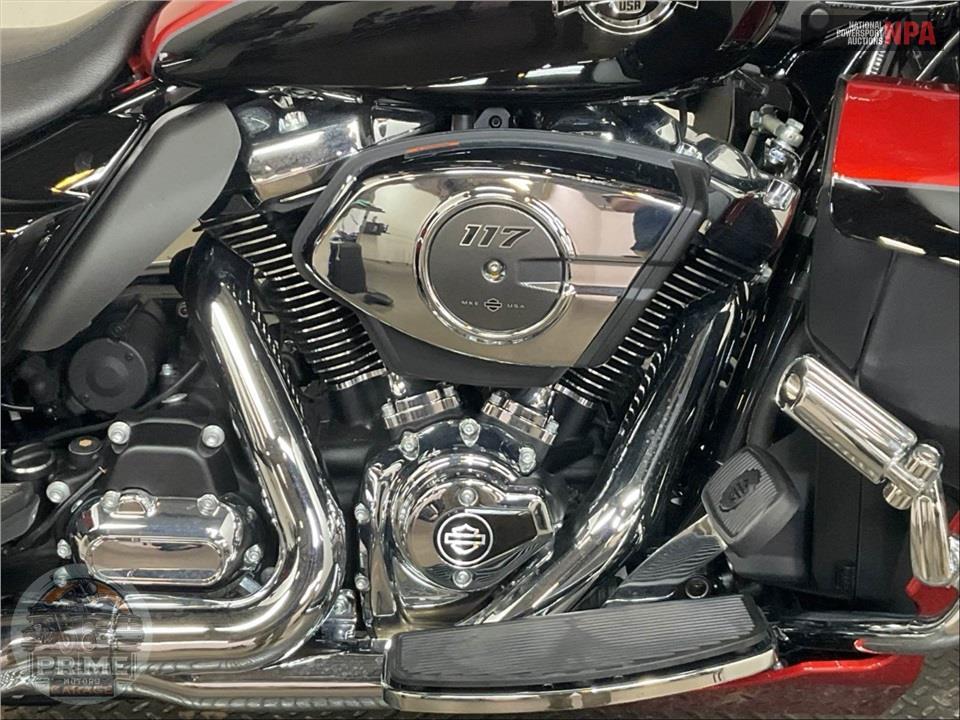2025 Harley-Davidson FLHXU STEET GLIDE ULTRA — фото 6