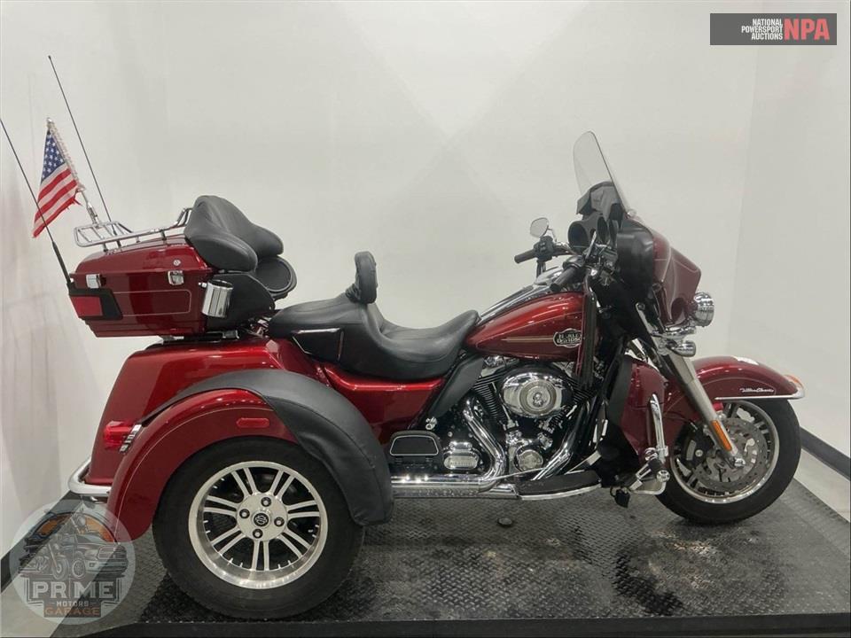 2009 Harley-Davidson FLHTCUTG TRIGLIDE ULTRA CLASSIC — фото 1