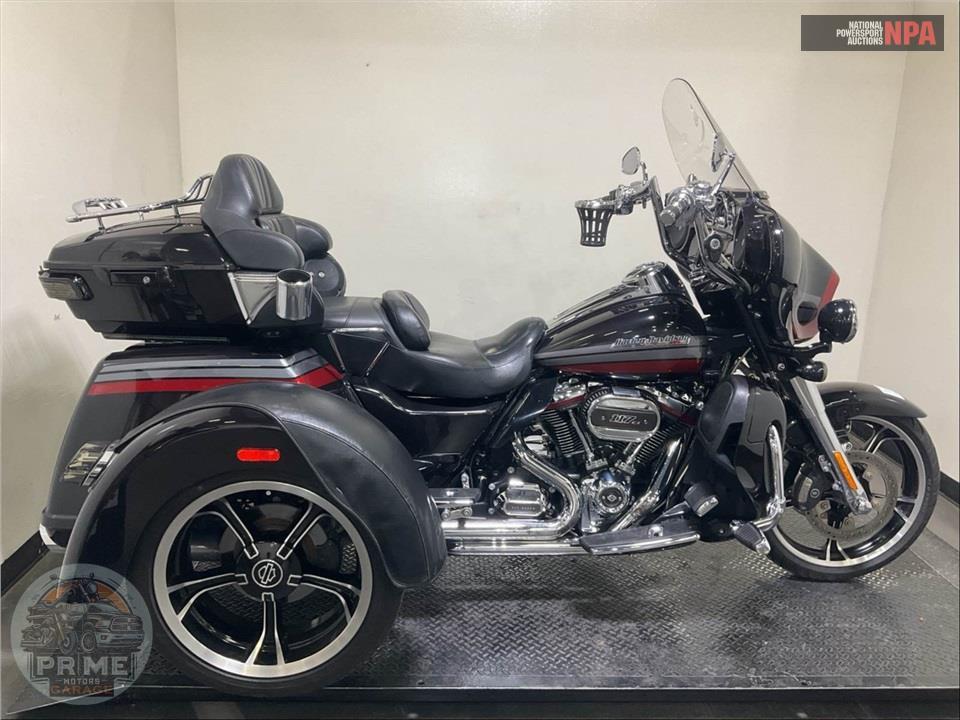 2020 Harley-Davidson FLHTCUTGSE CVO TRI GLIDE — фото 1