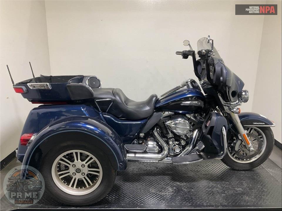 2014 Harley-Davidson FLHTCUTG TRIGLIDE ULTRA CLASSIC — фото 1